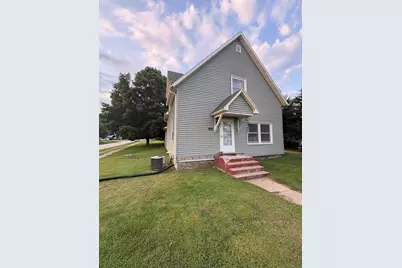104 E Harrison St, Viola, WI 54664 - Photo 2