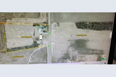 N2640  Bates Rd, Lyndon, WI 53011 - Photo 4