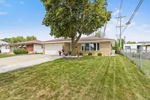 5850 S 14th St, Milwaukee, WI 53221 - Photo 2