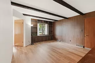 10042 W Tower Ave, Milwaukee, WI 53224 - Photo 8