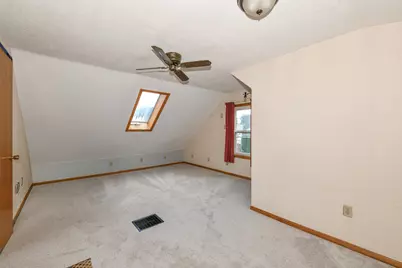1705 E Eden Pl, Saint Francis, WI 53235 - Photo 18