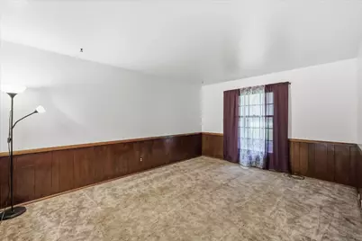 2517 W Chestnut Rd, Mequon, WI 53092 - Photo 14