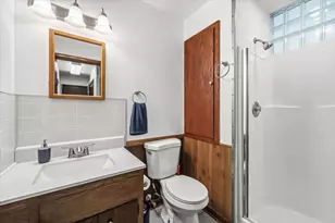 2517 W Chestnut Rd, Mequon, WI 53092 - Photo 16