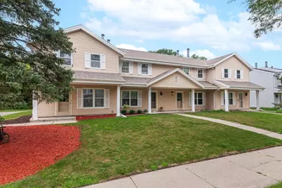 2020  Woodburn Rd #A, Waukesha, WI 53188 - Photo 4