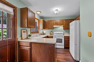 2020 Woodburn Rd, Waukesha, WI 53188 - Photo 10