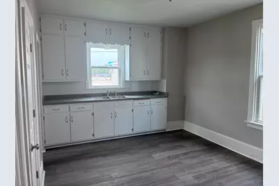 1706 N 13th St, Sheboygan, WI 53081 - Photo 2