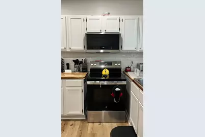 128 E Lloyd St, Milwaukee, WI 53212 - Photo 10
