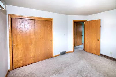 7219 W Crawford Ave, Milwaukee, WI 53220 - Photo 28