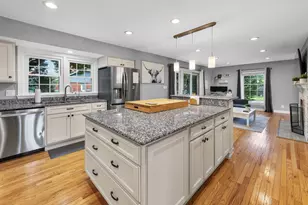 12556 N La Belle Ct, Mequon, WI 53092 - Photo 8