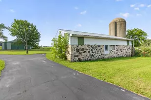 W1508 Auburn Ashford Dr, Auburn, WI 53010 - Photo 6