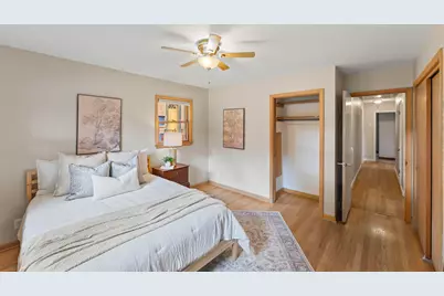 2800 N Hartung Ave, Milwaukee, WI 53210 - Photo 18