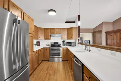 668  Westfield Way - #B, Pewaukee, WI 53072 - Photo 8