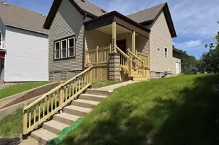 2344 N Dr William Finlayson St, Milwaukee, WI 53212 - Photo 2