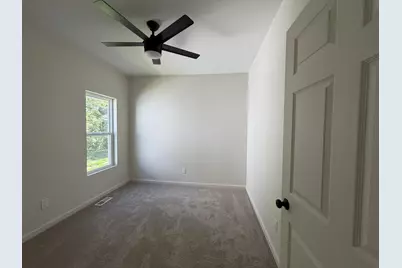 2344 N Dr William Finlayson St, Milwaukee, WI 53212 - Photo 14