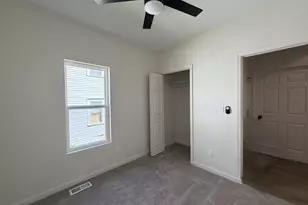2344 N Dr William Finlayson St, Milwaukee, WI 53212 - Photo 12