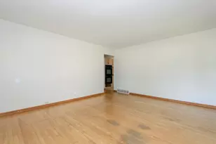 10160 W Montana Ave, West Allis, WI 53227 - Photo 4