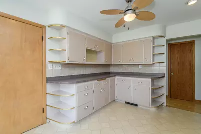 10160-62 W Montana Ave, West Allis, WI 53227 - Photo 8
