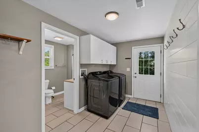 6031  Bel Mar Ave, Racine, WI 53402 - Photo 8
