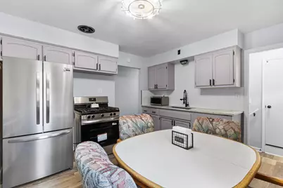 2530 S 64th St, Milwaukee, WI 53219 - Photo 8