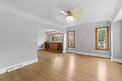 4826 N 70th St, Milwaukee, WI 53218 - Photo 8
