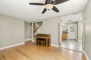 4858 N Iroquois Ave, Glendale, WI 53217 - Photo 4