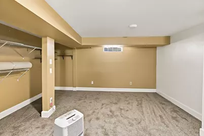 4858 N Iroquois Ave, Glendale, WI 53217 - Photo 32