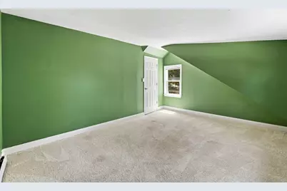 4858 N Iroquois Ave, Glendale, WI 53217 - Photo 18