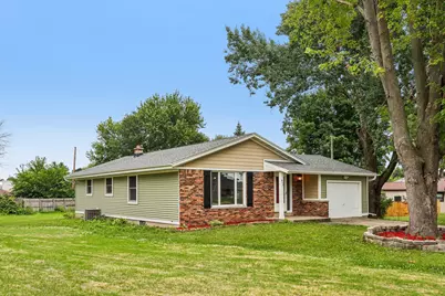 400  Mary Ln, Horicon, WI 53032 - Photo 2