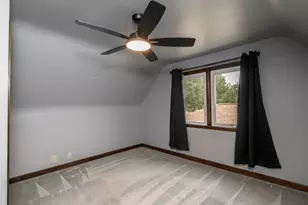 1124 S 90th St, West Allis, WI 53214 - Photo 12