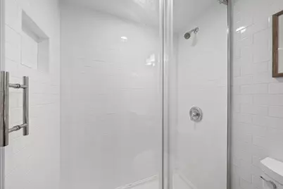 31  Abbey Villa Cir #31D, Fontana, WI 53125 - Photo 24