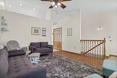 1906  Crooked Ave, Holmen, WI 54636 - Photo 4