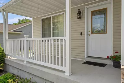 1906  Crooked Ave, Holmen, WI 54636 - Photo 2