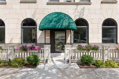 1028 E Juneau Ave #100, Milwaukee, WI 53202 - Photo 2