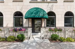 1028 E Juneau Ave, Milwaukee, WI 53202 - Photo 2