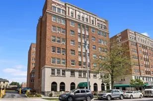 1028 E Juneau Ave, Milwaukee, WI 53202 - Photo 26