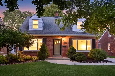 534 N 105th St, Wauwatosa, WI 53226 - Photo 2