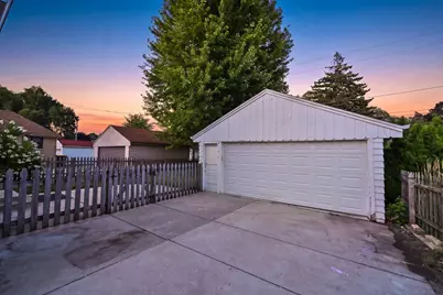 534 N 105th St, Wauwatosa, WI 53226 - Photo 38