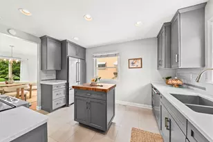 534 N 105th St, Wauwatosa, WI 53226 - Photo 18