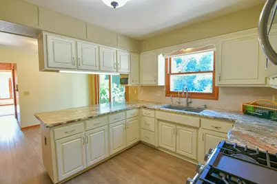 5729  Evarit Dr, Racine, WI 53406 - Photo 12