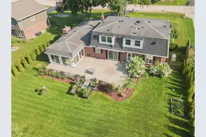 5729  Evarit Dr, Racine, WI 53406 - Photo 42