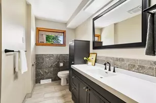 805 W Decorah Rd, West Bend, WI 53095 - Photo 20