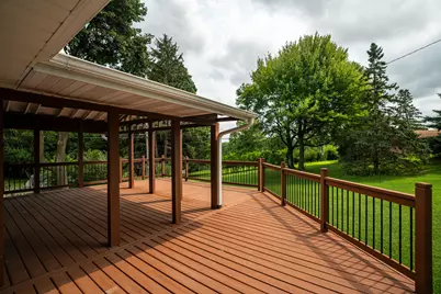 805 W Decorah Rd, West Bend, WI 53095 - Photo 30