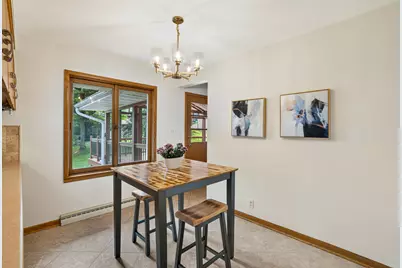 805 W Decorah Rd, West Bend, WI 53095 - Photo 14