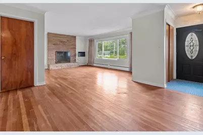 130  Sky Ln, Lake Geneva, WI 53147 - Photo 8