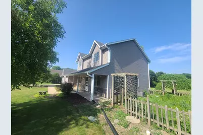 W220S3864  Crestview Dr, Waukesha, WI 53189 - Photo 24