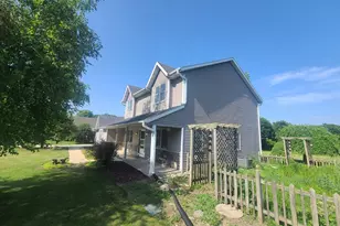 W220S3864 Crestview Dr, Waukesha, WI 53189 - Photo 24
