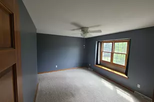 W220S3864 Crestview Dr, Waukesha, WI 53189 - Photo 10