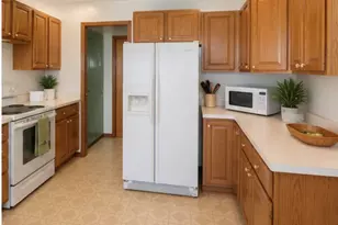 2900 19th St, Racine, WI 53403 - Photo 12