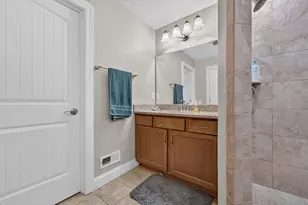 10421 Prairie Crossing Dr, Racine, WI 53126 - Photo 18
