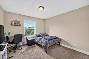 10421 Prairie Crossing Dr, Racine, WI 53126 - Photo 20